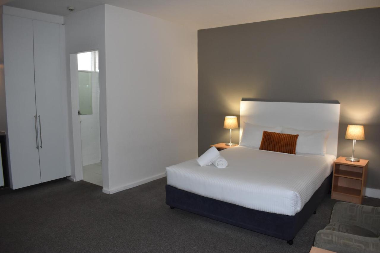 Cosmopolitan Hotel And Apartments Melbourne City Exterior foto