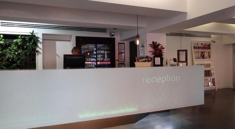 Cosmopolitan Hotel And Apartments Melbourne City Exterior foto