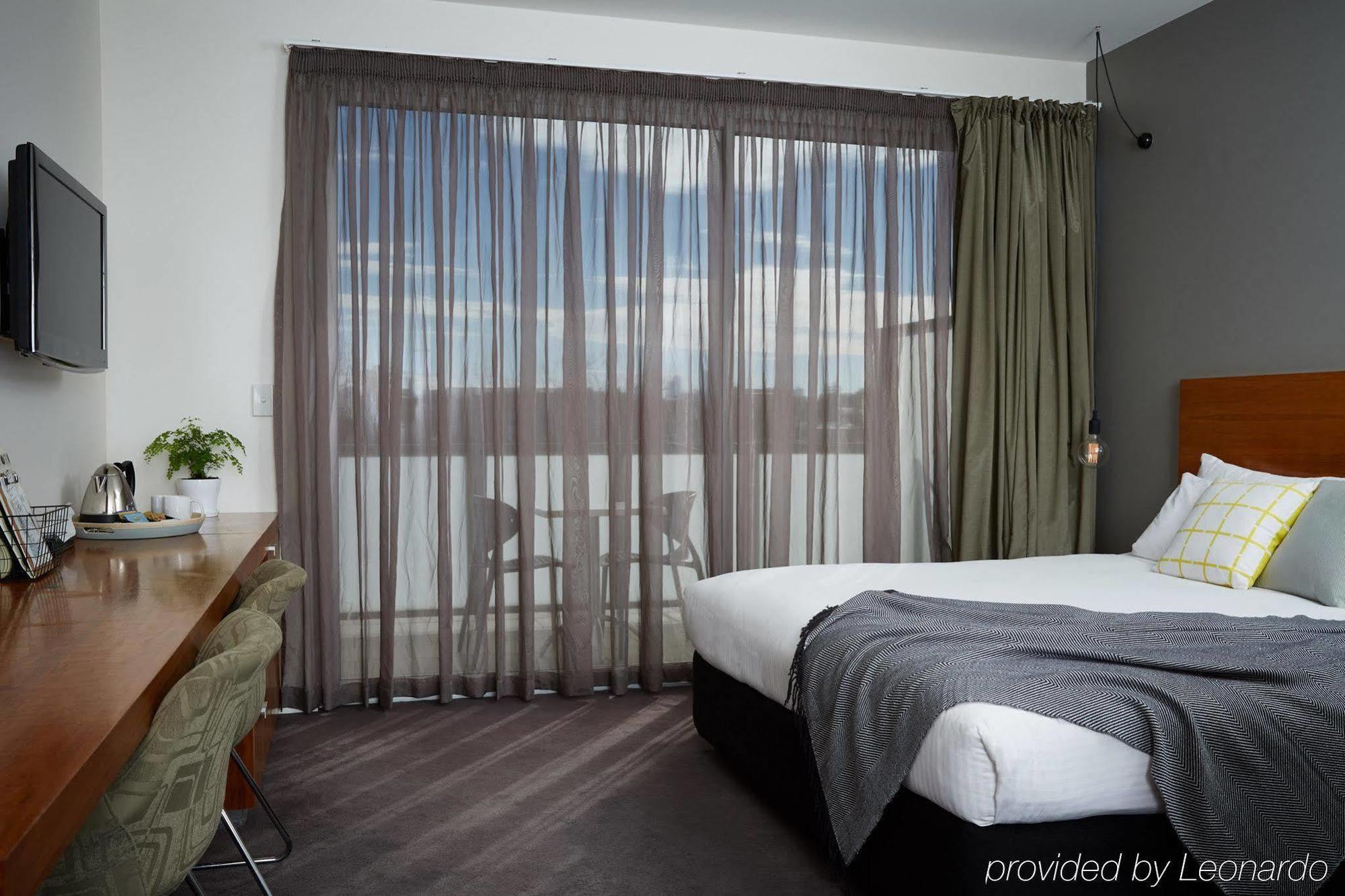 Cosmopolitan Hotel And Apartments Melbourne City Exterior foto